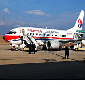 泸州云龙航空运输航空快运业稳步发展的原因是什么？